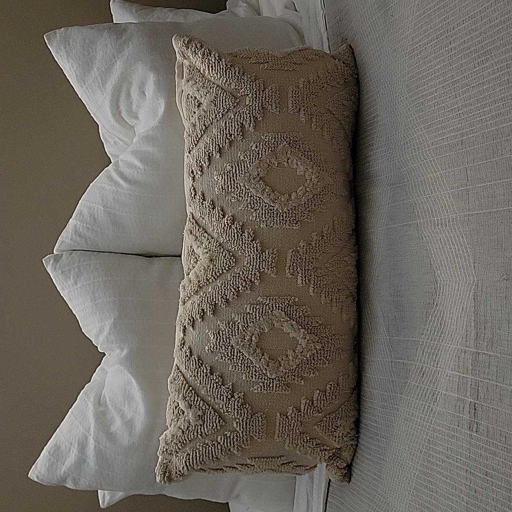 Boho cream large cotton lumbar pillow NWOT cover+insert